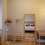 Colourful And Tasteful 2bedroom In Graca Apartament Lizbona