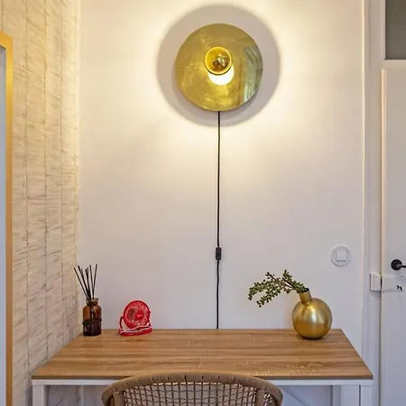 Colourful And Tasteful 2bedroom In Graca Apartment Lisbon