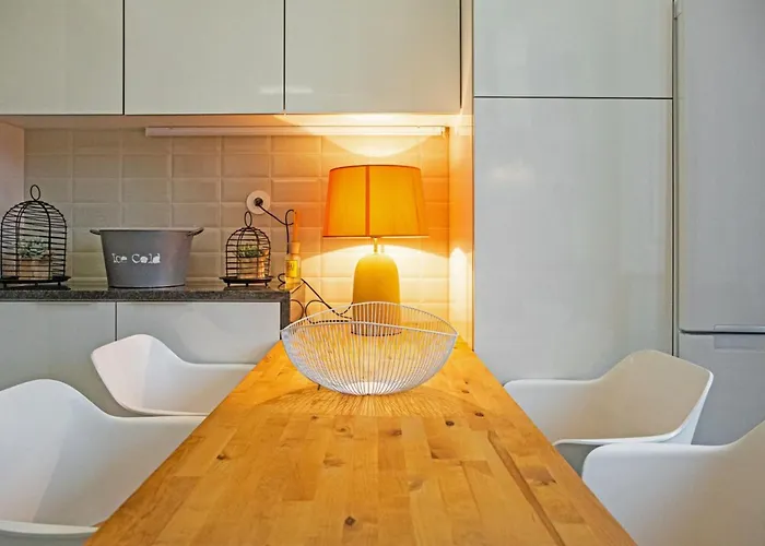 Colourful And Tasteful 2bedroom In Graca *