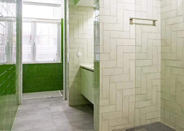 Colourful And Tasteful 2bedroom In Graca Apartment *