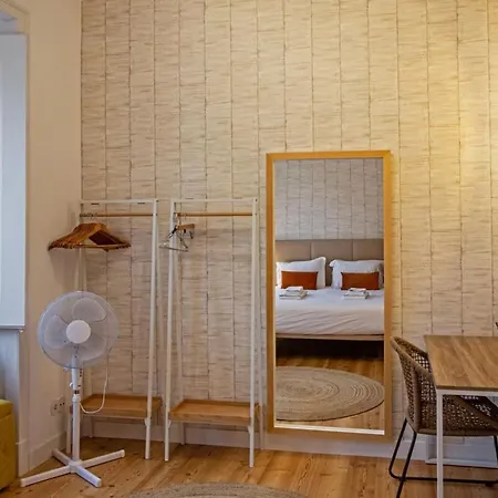 Colourful And Tasteful 2bedroom In Graca דירה ליסבון