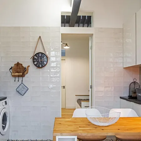 Colourful And Tasteful 2bedroom In Graca דירה ליסבון